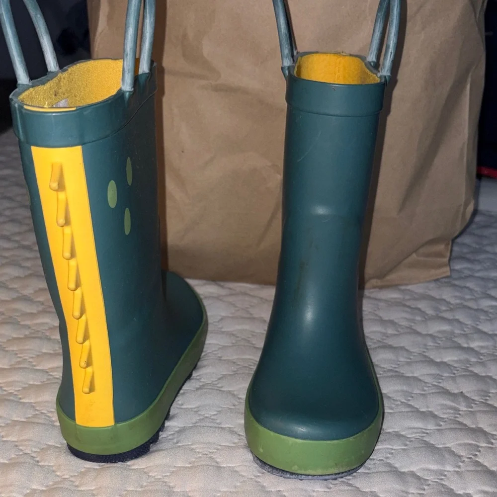 Kids Green Dinosaur Rain Boots - Unbranded